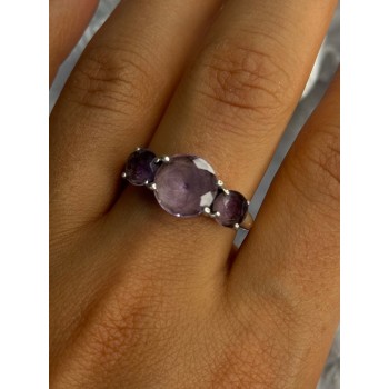 925 Sterling Silver Beautiful Amethyst Ring Size 10
