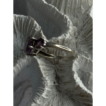 925 Sterling Silver Beautiful Amethyst Ring Size 10