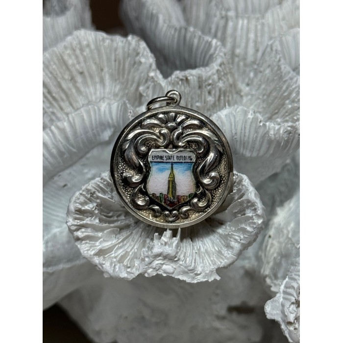 925 Sterling Silver Empire State Building Enamel Pendant Lenth 1.4 Inch