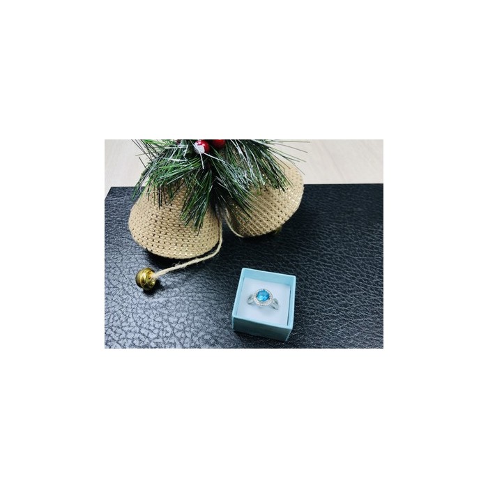 925 Sterling Silver Blue Topaz Ring Size 8