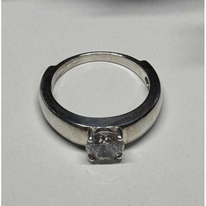 925 Sterling Silver CZ Ring Size 7