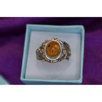 925 Sterling Silver Amber Ring Size 8.5
