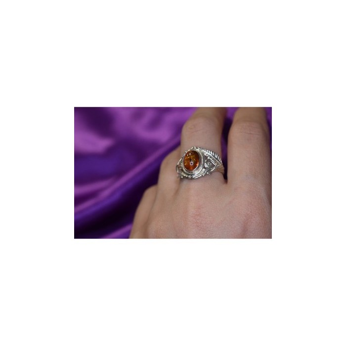 925 Sterling Silver Amber Ring Size 8.5