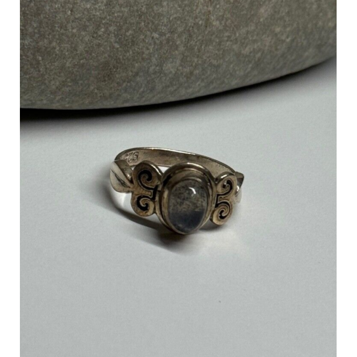 925 Sterling Silver Moonstone Ring Size 4