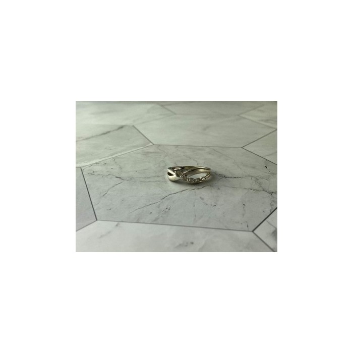 925 Sterling Silver White Topaz Ring Size 7