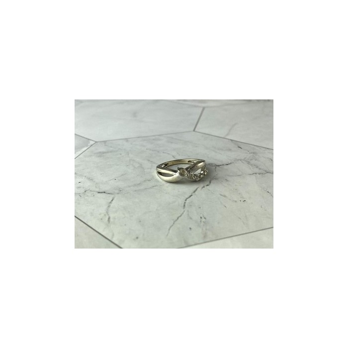 925 Sterling Silver White Topaz Ring Size 7