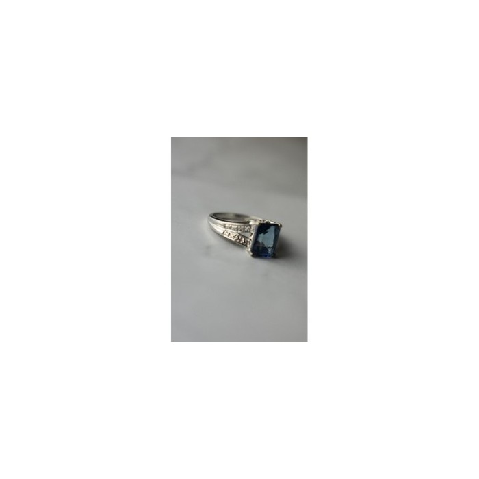 925 Sterling Silver Blue Spinel Ring Size 6.5