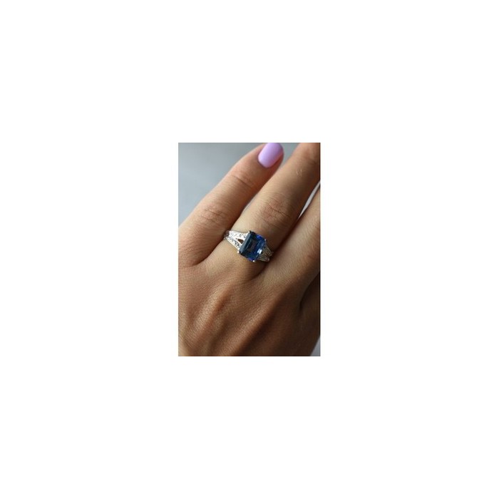 925 Sterling Silver Blue Spinel Ring Size 6.5