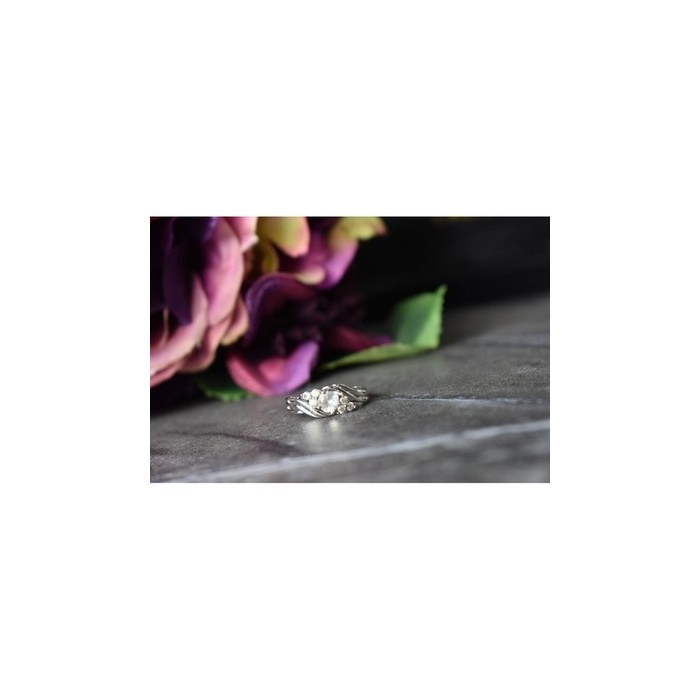 925 Sterling Silver White Topaz Ring Size 6.5