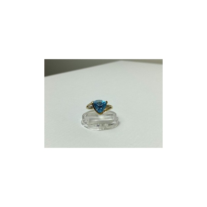 10K YELLOW GOLD TOPAZ & DIAMONDS RING SIZE 7