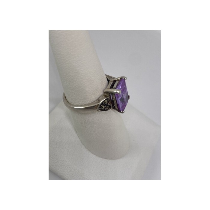 925 Sterling Silver Ring With CZ Size 8