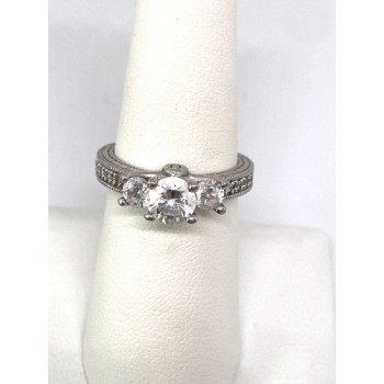 925 Sterling Silver Ring With CZ Size 7