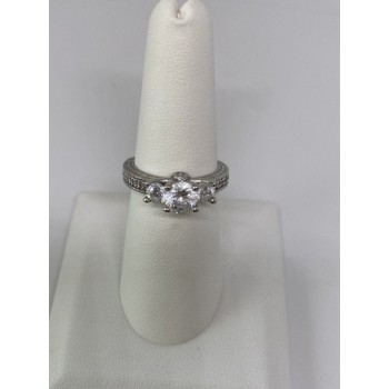 925 Sterling Silver Ring With CZ Size 7