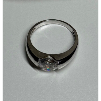 925 Sterling Silver CZ Ring Size 7.5