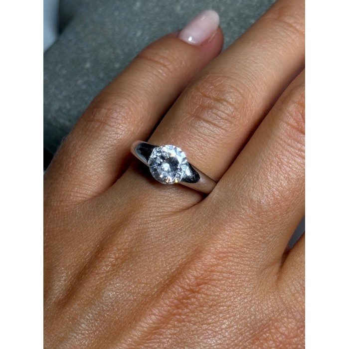 925 Sterling Silver CZ Ring Size 7.5