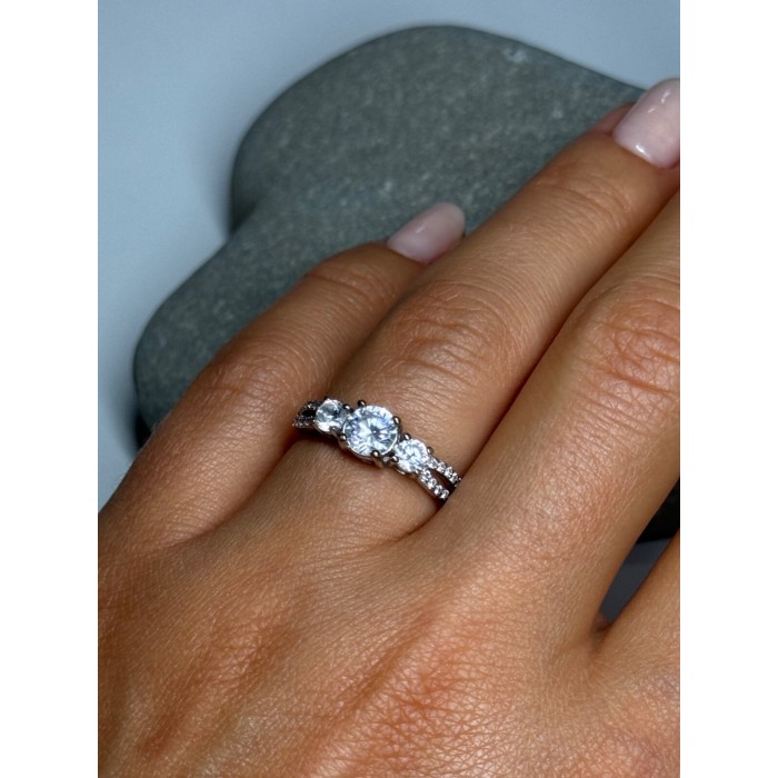 925 Sterling Silver CZ Ring Size 6.5
