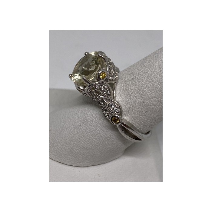 925 Sterling Silver CZ Ring Size 8.75