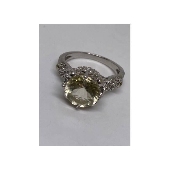 925 Sterling Silver CZ Ring Size 8.75
