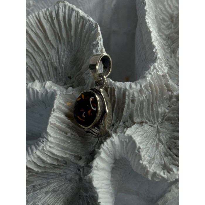 925 Sterling Silver Amber Pendant Length 0.90 Inch