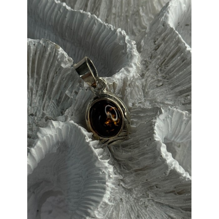 925 Sterling Silver Amber Pendant Length 0.90 Inch