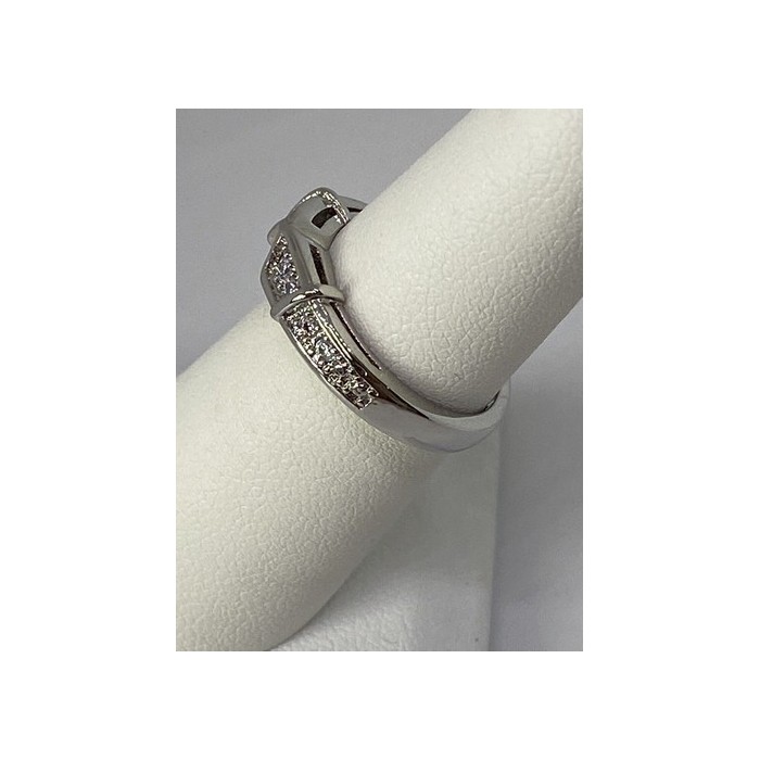 925 Sterling Silver CZ Ring Size 5.5