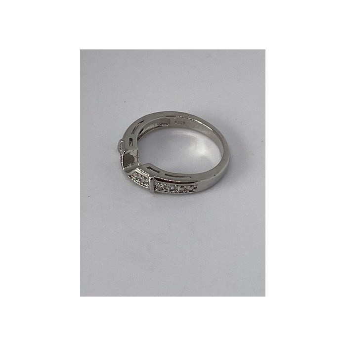925 Sterling Silver CZ Ring Size 5.5