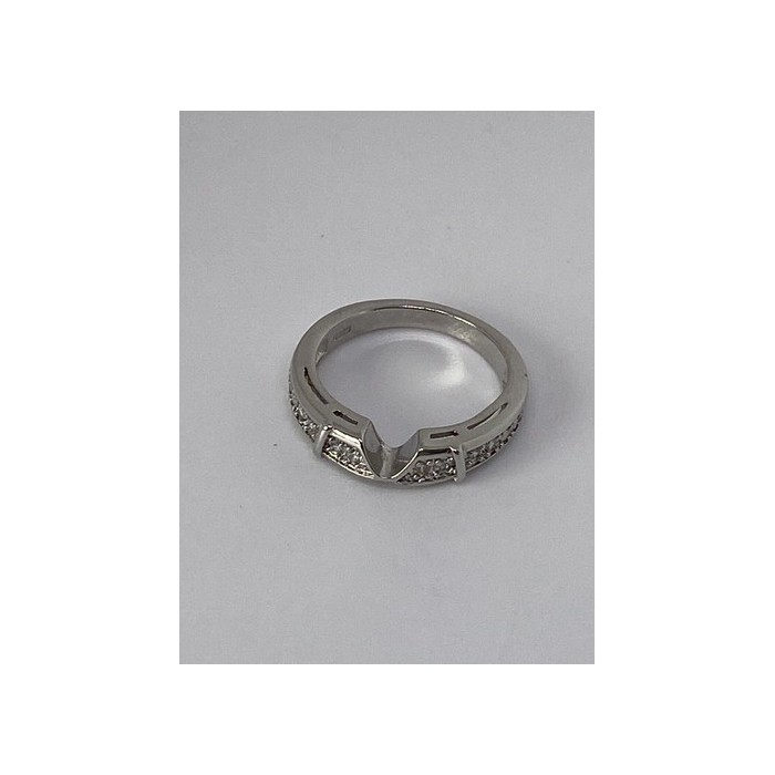 925 Sterling Silver CZ Ring Size 5.5