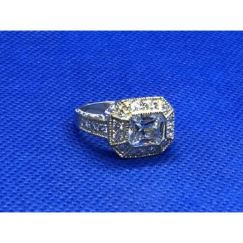 925 Sterling Silver CZ Ring Size 8.5
