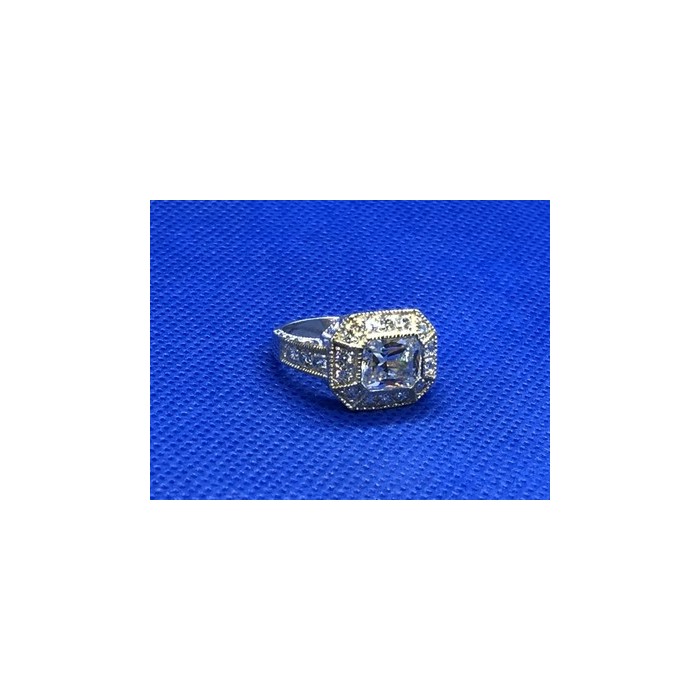 925 Sterling Silver CZ Ring Size 8.5