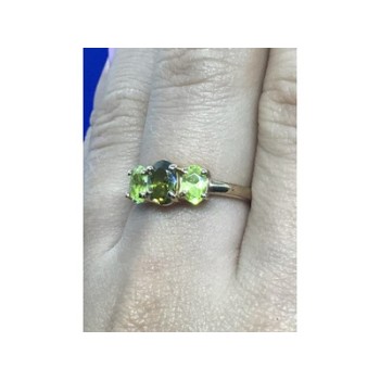 925 Sterling Silver Gold Plated Peridot Ring Size 8