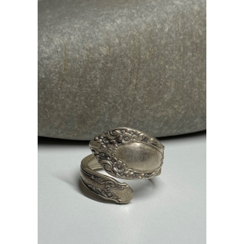 Vintage 925 Sterling Silver Ring Size 7