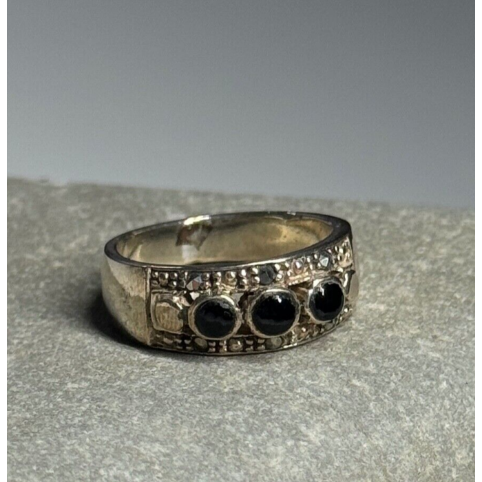 925 Sterling Silver Onyx Ring Size 5