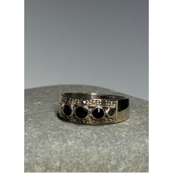925 Sterling Silver Onyx Ring Size 5