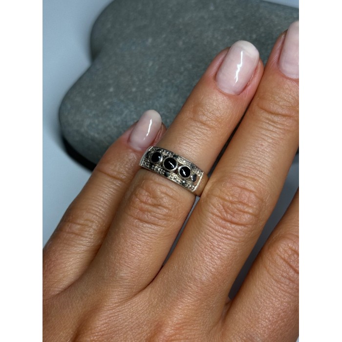 925 Sterling Silver Onyx Ring Size 5