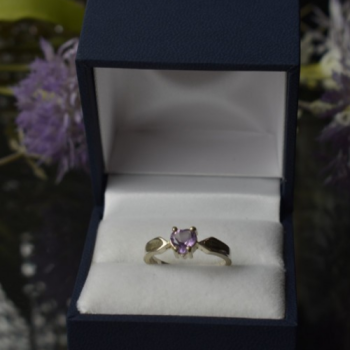 925 Sterling Silver Amethyst Ring Size 6.5