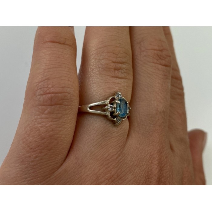 925 Sterling Silver Blue Spinel & CZ Ring Size 6.75