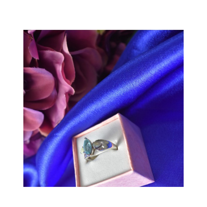 925 Sterling Silver Blue Topaz & Opal Ring Size 6.5