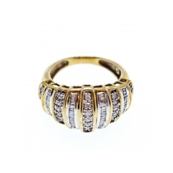 10K YELLOW GOLD DIAMONDS RING SIZE 8