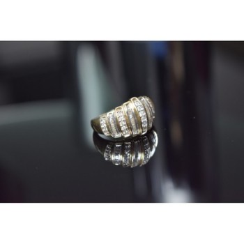 10K YELLOW GOLD DIAMONDS RING SIZE 8