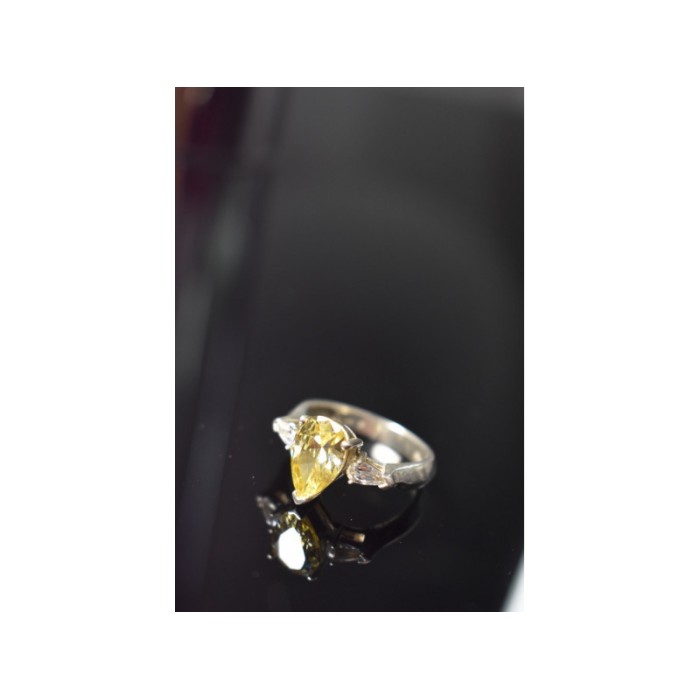925 STERLING SILVER YELLOW CZ RING SIZE 10.5