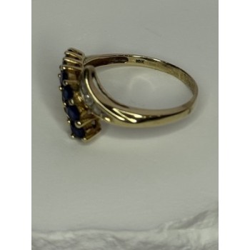 10K YELLOW GOLD BLUE TOPAZ & WHITE TOPAZ RING SIZE 8