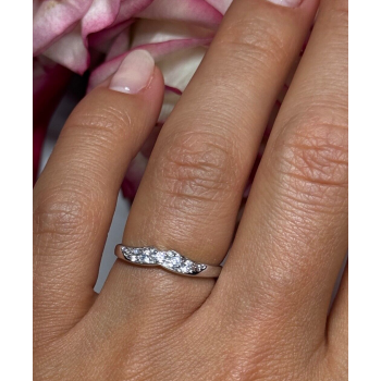 925 Sterling Silver CZ Ring Size 6