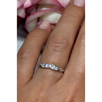 925 Sterling Silver CZ Ring Size 6