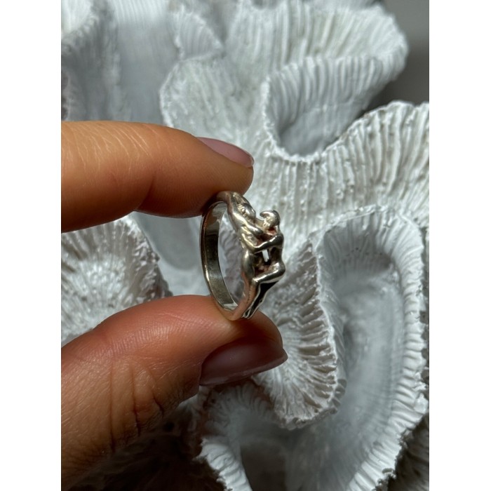 925 Sterling Silver Kamasutra Ring Size 6