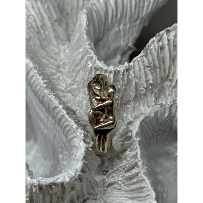 925 Sterling Silver Kamasutra Ring Size 6
