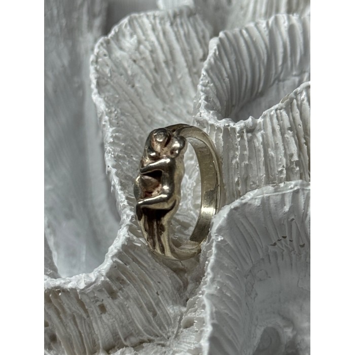 925 Sterling Silver Kamasutra Ring Size 6
