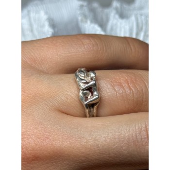 925 Sterling Silver Kamasutra Ring Size 6