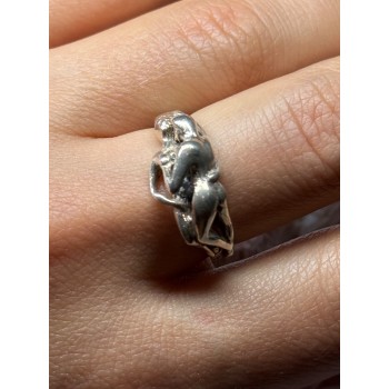 925 Sterling Silver Kamasutra Ring Size 8