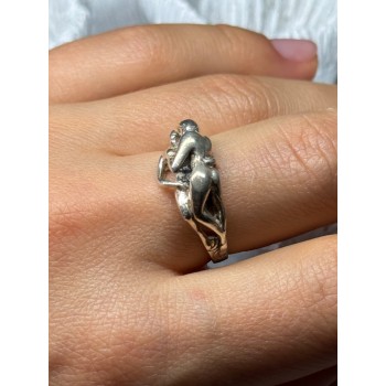 925 Sterling Silver Kamasutra Ring Size 8