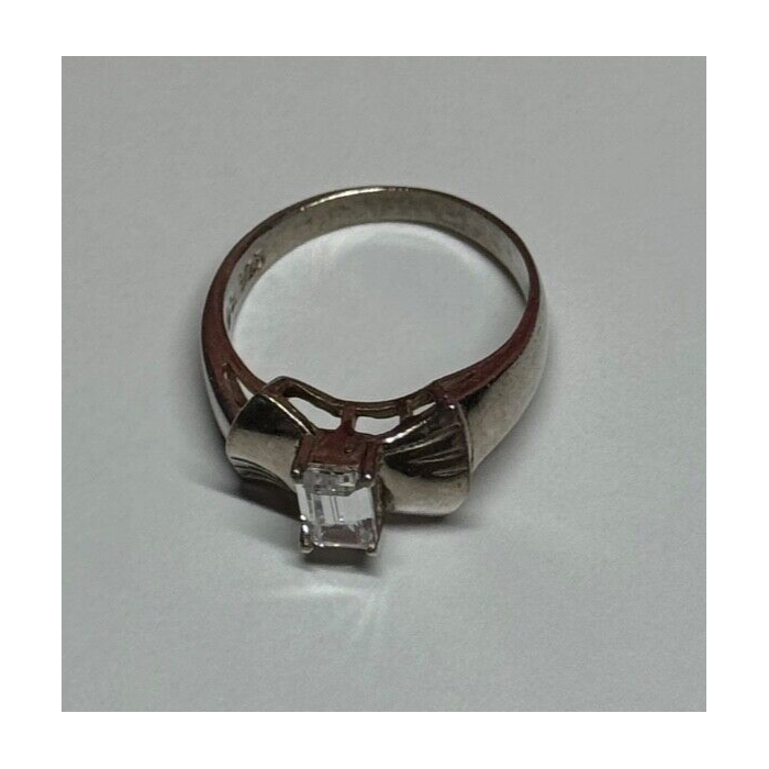 925 Sterling Silver White Topaz Ring Size 6